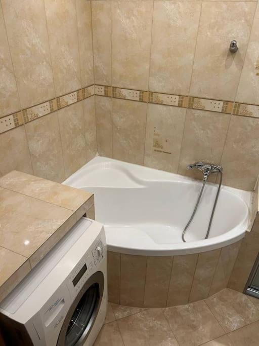 Big Apart - Rynek 8 - Nice View - 3 Rooms - 9 People Breslavia Exterior foto